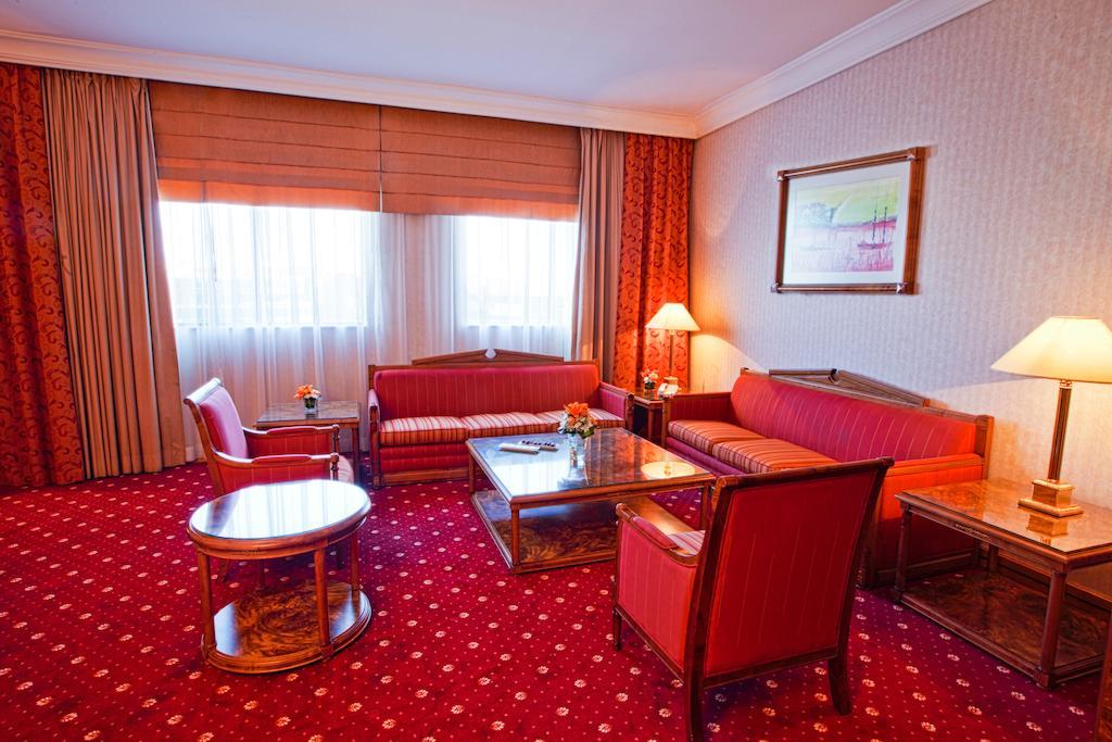 Capitol Hotel Jumeirah Dubai Exterior photo