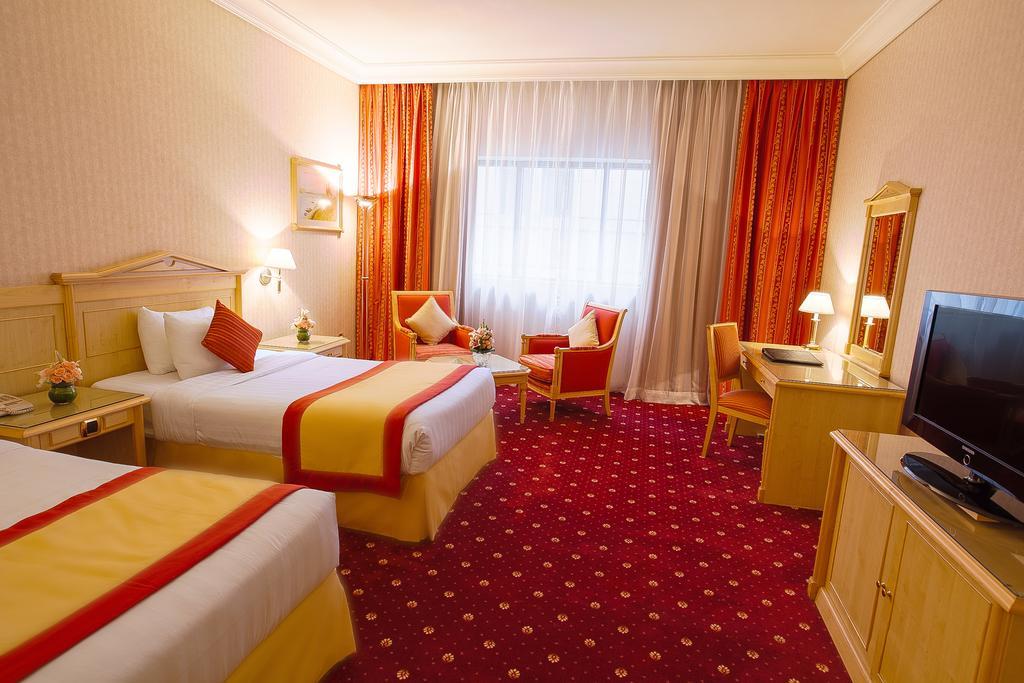 Capitol Hotel Jumeirah Dubai Exterior photo